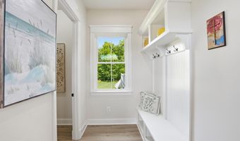 23518 LOVAGE Ct, Aldie, VA 20105