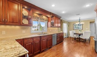 77 Shore Rd, Amityville, NY 11701