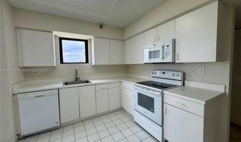 3300 NE 191st St 1106, Aventura, FL 33180
