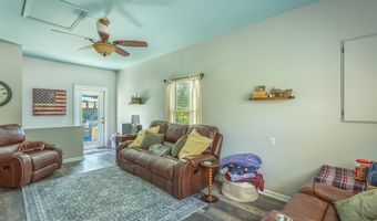 337 21st Ave, Apalachicola, FL 32320