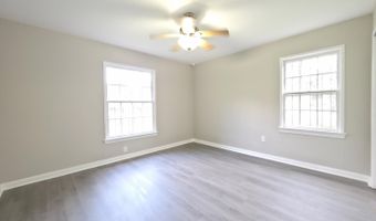 1703 State St, Biloxi, MS 39531
