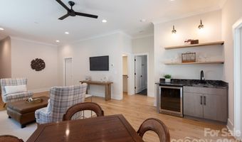 4325 Raney Way, Charlotte, NC 28205