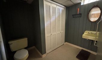 4 Noonan Ln, Albany, NY 12209