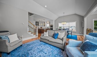 71 Signature Dr, Barrington, NH 03825