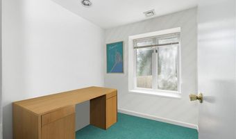 970 Hope St, Bristol, RI 02809