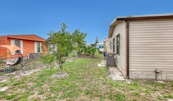 949 Laurel Cir, Barefoot Bay, FL 32976