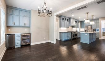 448 SW C St, Bentonville, AR 72712