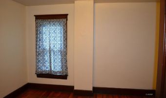 230 W State St, Athens, OH 45701