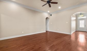 164 Crystal Lake Rd, Austin, AR 72007