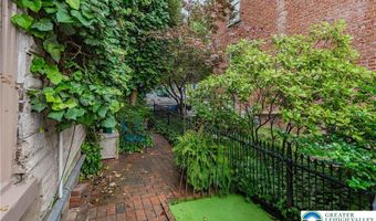 407 N 8th St, Allentown, PA 18102