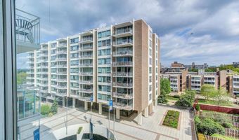 1435 4TH St SW B417, Washington, DC 20024