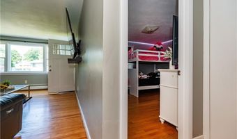111 Belgium St, Cranston, RI 02920