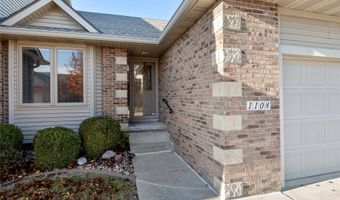 1108 NW Waterfront Dr, Ankeny, IA 50023