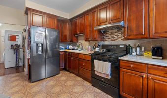 13 W 27TH St 2, Bayonne, NJ 07002