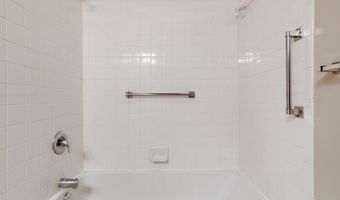 911 BREAKWATER Dr, Annapolis, MD 21403
