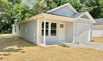 382 Oak St, Austin, IN 47102