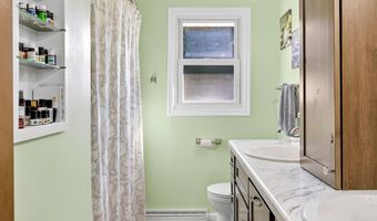 1025 W ROBERTS Ave, Appleton, WI 54914