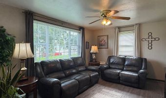 84 Hardy St, Akron, IA 51001
