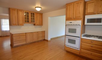 2405 E Miner St, Arlington Heights, IL 60004