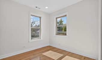 42362 N Poplar St, Antioch, IL 60002