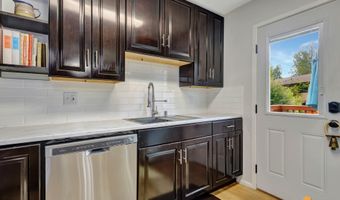 7210 Dawn Dr, Anchorage, AK 99502