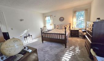 16 Cottonwood Dr, Barnegat, NJ 08005