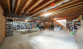 2969 Huntington Way, Aurora, OH 44202