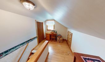 176 Powers Ave N, Alden, MN 56009
