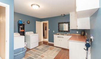 421 6th St, Albany, MN 56307