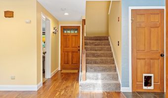 941 Doe Valley Rd, Athol, MA 01331