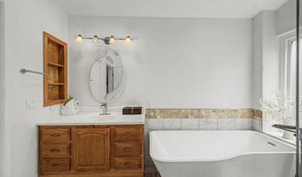 4890 W GERONIMO St, Chandler, AZ 85226