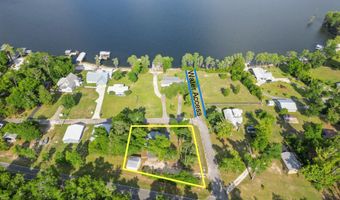 503 Lori Ln, Alford, FL 32420