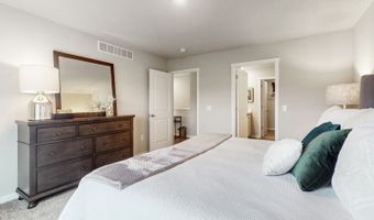 2506 E 47TH St, Des Moines, IA 50317