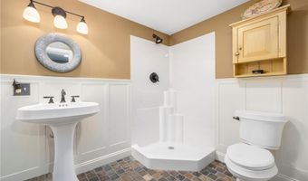 150 Delta Dr, North Kingstown, RI 02874