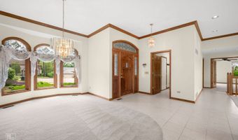 589 Edelweiss Dr, Antioch, IL 60002