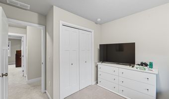 2817 21st St SW, Altoona, IA 50009