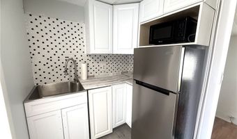 8239 Suncoast Dr, North Fort Myers, FL 33917