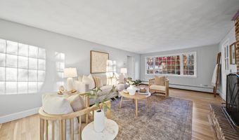 4 Forest Rd, Atkinson, NH 03811