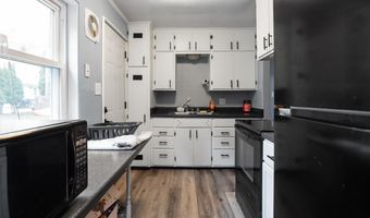 1823 N UNION St, Appleton, WI 54911