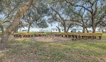1115 County Road 307, Alleyton, TX 78935