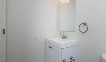 68 Elm St, Beachwood, NJ 08722