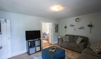 235 E Saint Clair St, Almont, MI 48003
