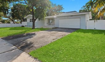 3812 N Circle Dr, Hollywood, FL 33021