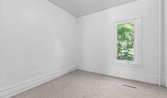 21 Hyde St 1, Burlington, VT 05401