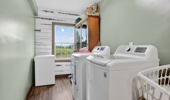 147 Iron Ore Ln, Barren Springs, VA 24313
