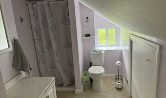 20 Rockaway Rd, Auburn, MA 01501