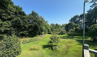 98 Bayview St, Belfast, ME 04915