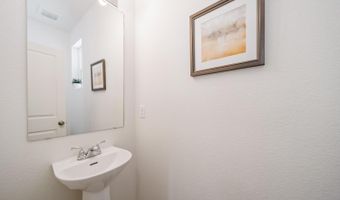 46545 Sunflower Ln, Bennett, CO 80102
