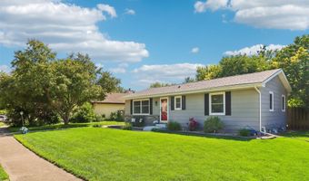 1214 NW Applewood St, Ankeny, IA 50023