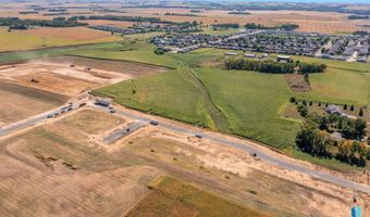 2500 E Chestnut Trl, Brandon, SD 57005